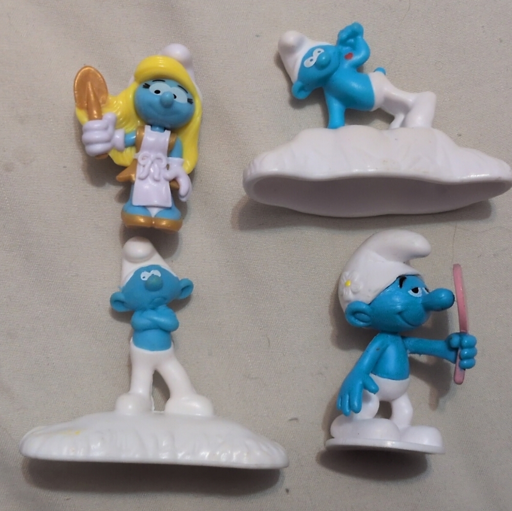 The Smurfs Toy Lot Of 4 Figures Peyo McDonalds Smurfette